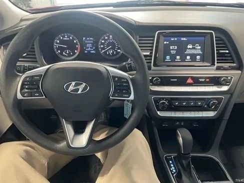 Used 2019 Hyundai Sonata SE FWD image 26