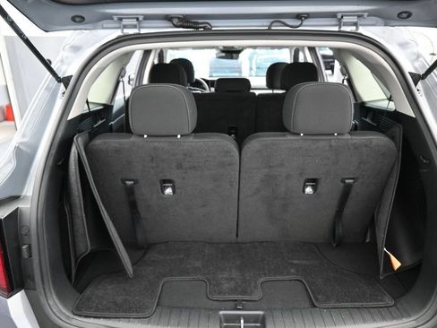 Used 2023 Kia Sorento LX FWD image 38