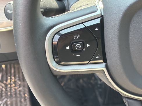 Certified 2026 Volvo XC90 B6 Plus w/ Protection Package Premier AWD/4WD image 19
