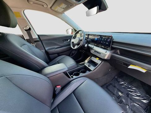 Used 2026 Hyundai Kona SEL Premium FWD image 25