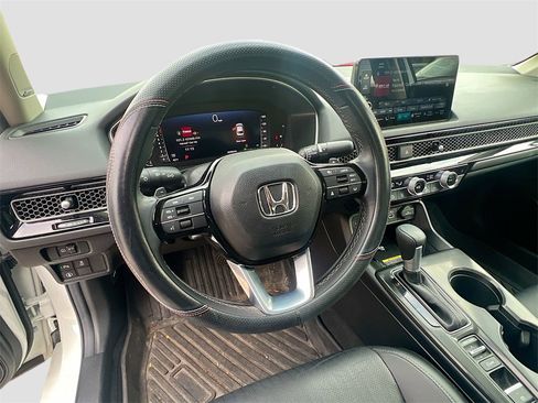 Used 2024 Honda Civic Touring image 11