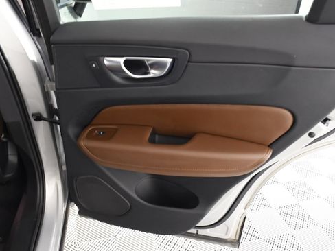 Used 2023 Volvo XC60 T8 Plus AWD/4WD image 21