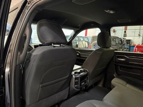 Used 2022 RAM 2500 Big Horn w/ Level C Equiment Group AWD/4WD image 36