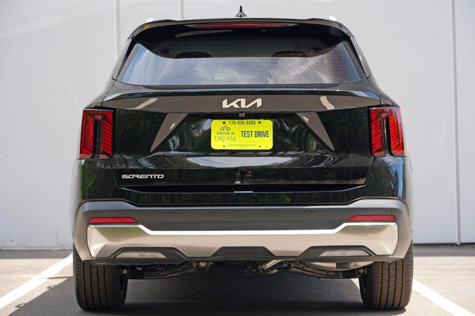 Used 2024 Kia Sorento SX FWD image 11