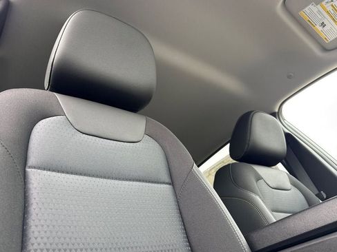 New 2026 Chevrolet Trax LT image 17