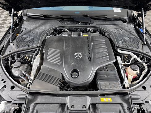 Certified 2022 Mercedes-Benz S 500 4MATIC w/ AMG Line Package image 40