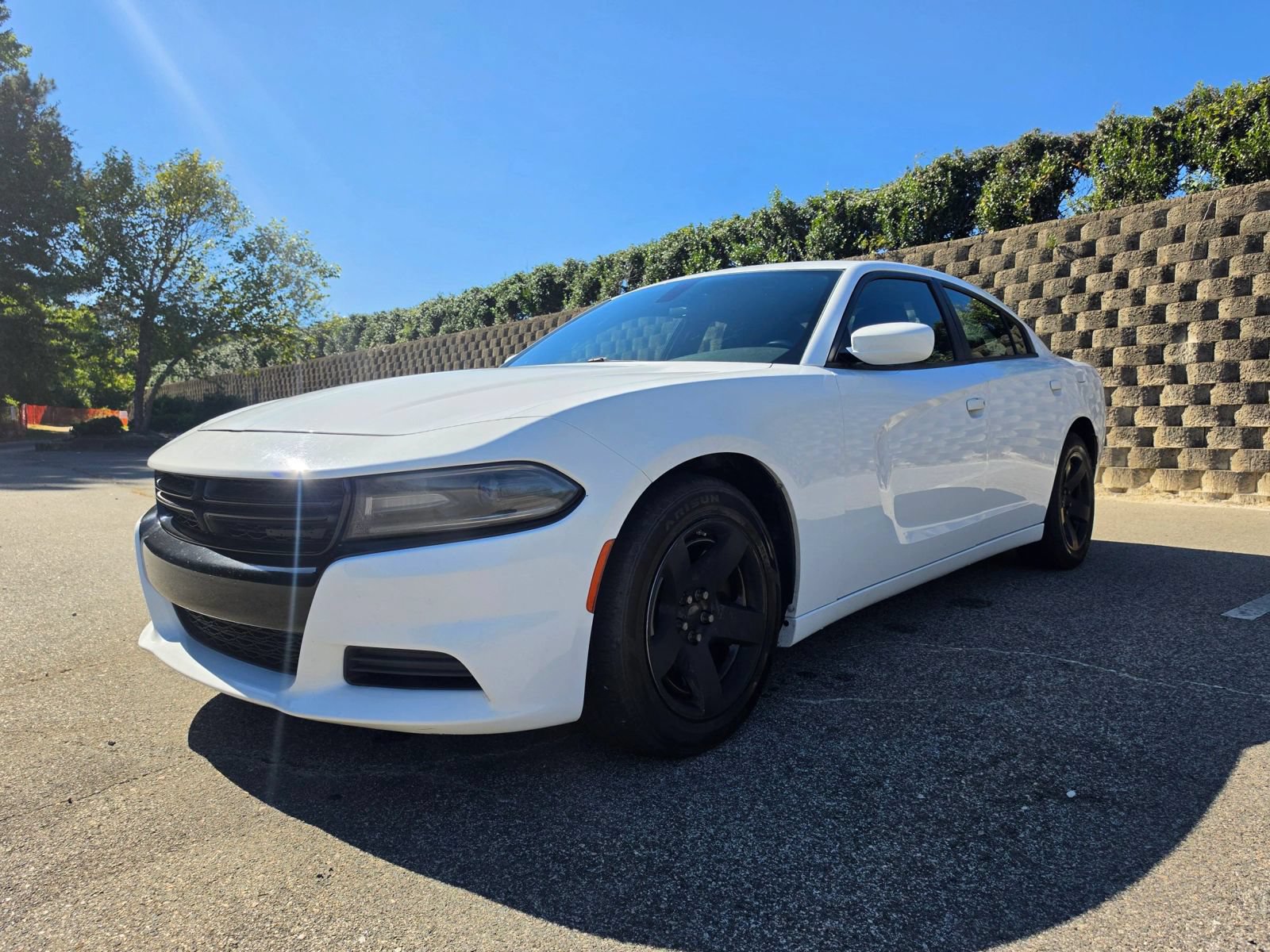 Used 2017 Dodge Charger Police RWD image 4
