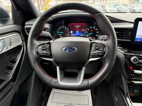 Used 2024 Ford Explorer ST-Line w/ Class IV Trailer Tow Package image 47