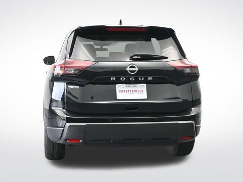 Used 2025 Nissan Rogue SV FWD image 8
