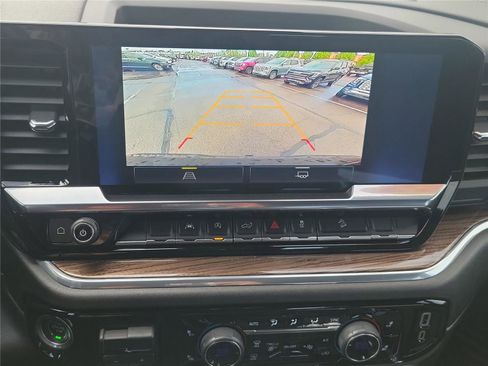 Used 2023 Chevrolet Silverado 1500 RST w/ Z71 Off-Road Package AWD/4WD image 29