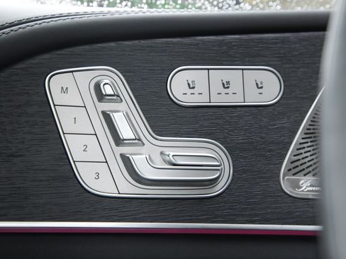 Used 2026 Mercedes-Benz Maybach GLS 600 4MATIC image 20