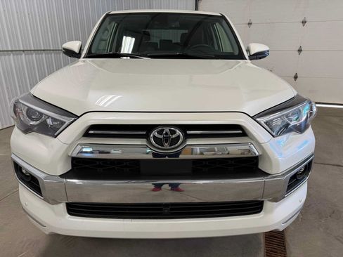 Used 2023 Toyota 4Runner Limited AWD/4WD image 3
