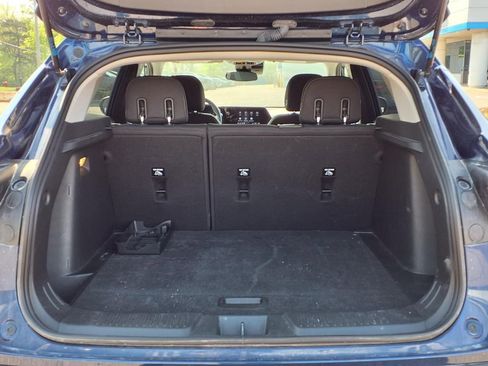 Used 2024 Chevrolet Trax LS w/ LS Convenience Package FWD image 10