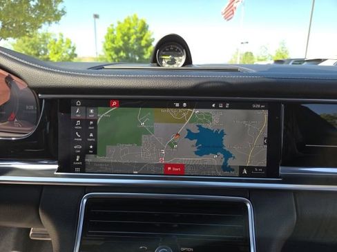 Used 2020 Porsche Panamera 4 AWD/4WD image 27