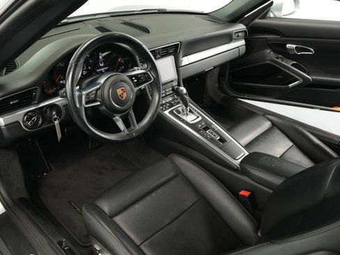 Used 2019 Porsche 911 Carrera 4 AWD/4WD image 37