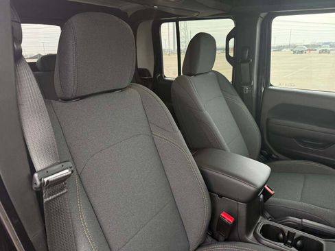 New 2026 Jeep Gladiator Sport image 24