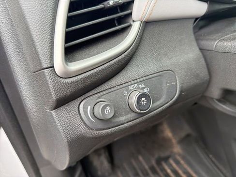 Used 2020 Chevrolet Trax LT w/ Driver Confidence Package image 22