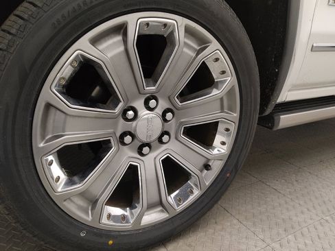 Used 2016 GMC Sierra 1500 Denali w/ Denali Ultimate Package image 31