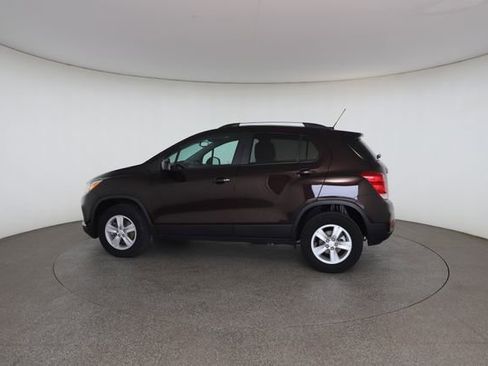 Used 2022 Chevrolet Trax LT w/ Driver Confidence Package AWD/4WD image 8