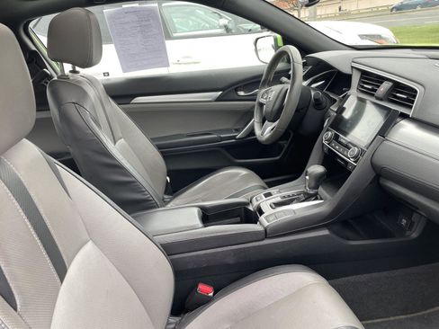 Used 2016 Honda Civic Touring image 6