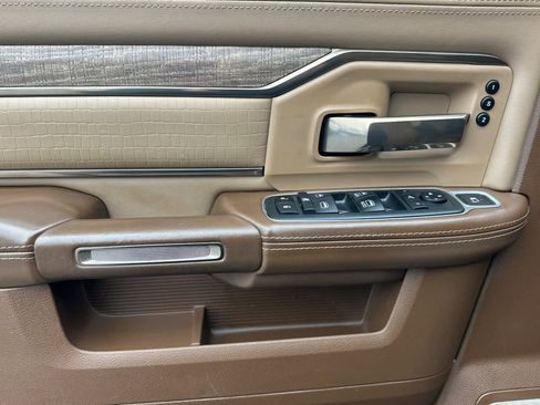 Used 2021 RAM 2500 Limited image 12