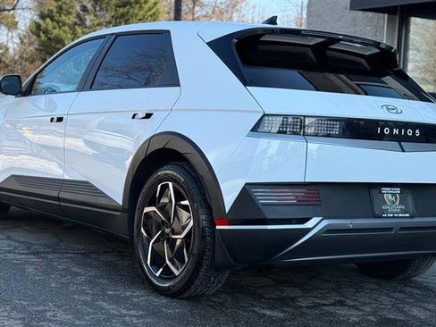 Used 2024 Hyundai Ioniq 5 SEL image 3