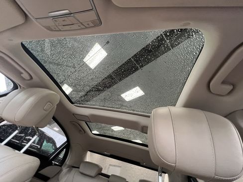 Used 2020 Mercedes-Benz S 560 Sedan image 29