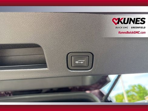 Used 2025 GMC Acadia Elevation AWD/4WD image 40