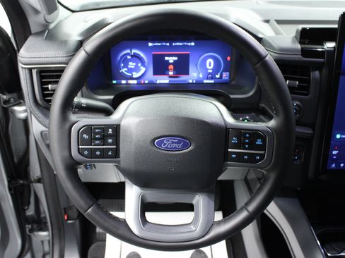 Used 2025 Ford F150 Lightning Flash AWD/4WD image 17