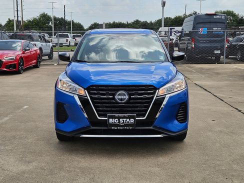 Used 2024 Nissan Kicks S FWD image 11