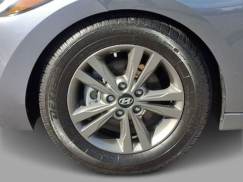 Used 2018 Hyundai Elantra SEL image 8
