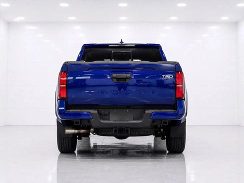 Used 2024 Toyota Tacoma TRD Off-Road AWD/4WD image 4