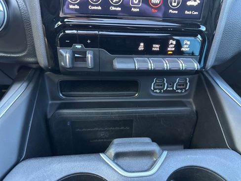 Used 2021 RAM 1500 Laramie w/ Night Edition image 74