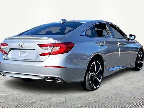 Used 2018 Honda Accord Sport image 6