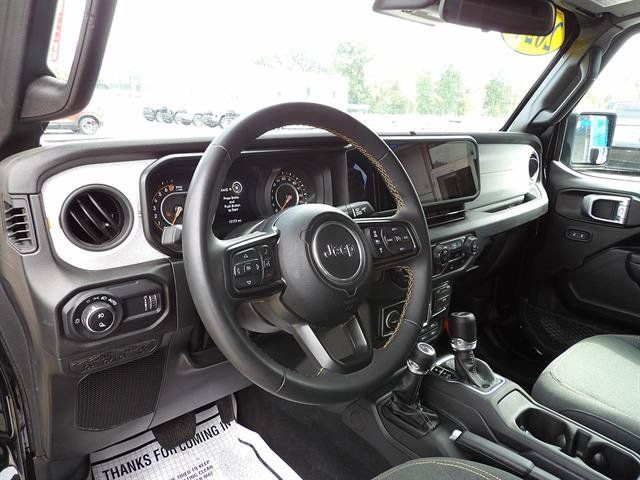 Used 2024 Jeep Gladiator Sport AWD/4WD image 15