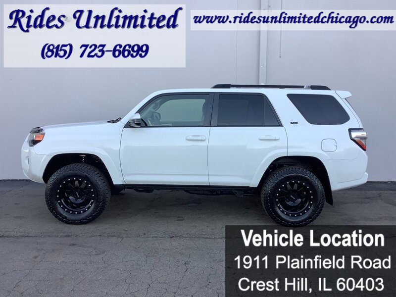 Used 2014 Toyota 4Runner SR5 AWD/4WD image 3