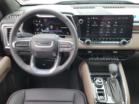 New 2026 GMC Canyon Denali AWD/4WD image 11