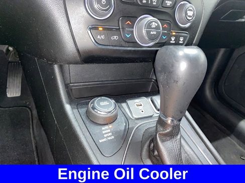 Used 2022 Jeep Cherokee Latitude Lux image 16