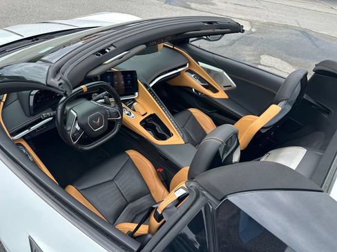 Used 2021 Chevrolet Corvette Stingray Preferred Conv w/ 2LT RWD image 19