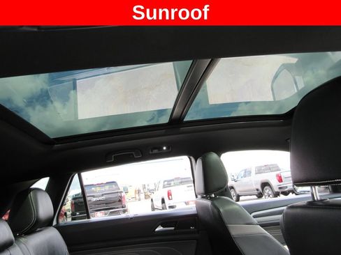 Used 2021 Volkswagen Atlas Cross Sport SEL Premium AWD/4WD image 16