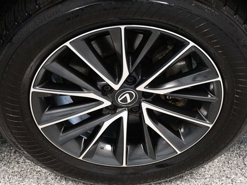 Used 2025 Lexus NX 250 FWD w/ Towing Package (2000 Lbs) image 18