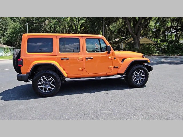 New 2025 Jeep Wrangler Unlimited Sahara AWD/4WD image 35