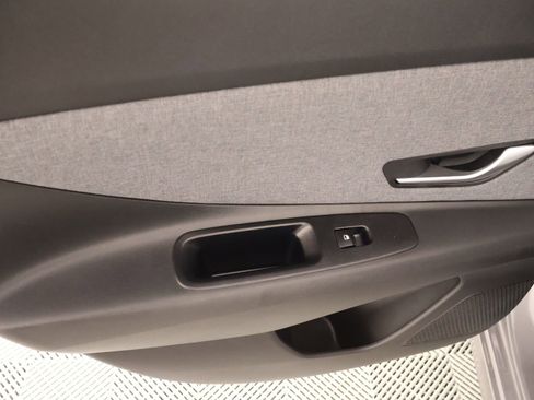 Certified 2024 Hyundai Elantra Limited image 18