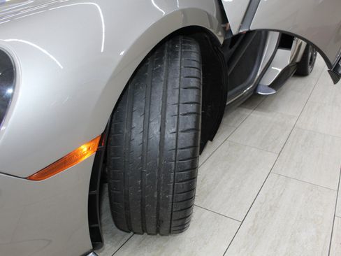 Used 2017 McLaren 570S Coupe image 27