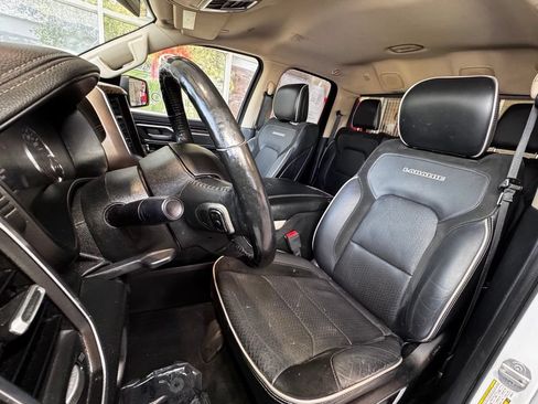 Used 2020 RAM 1500 Laramie AWD/4WD image 20