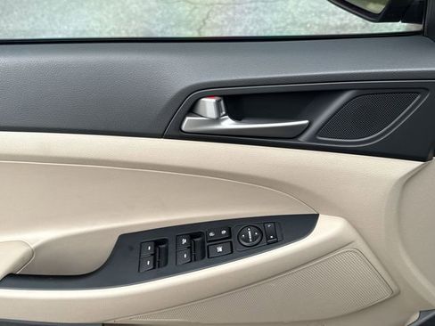 Used 2017 Hyundai Tucson Sport image 15