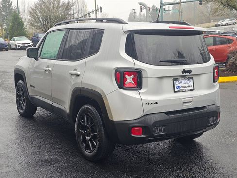 Used 2019 Jeep Renegade Altitude w/ Quick Order Package 2XM image 5