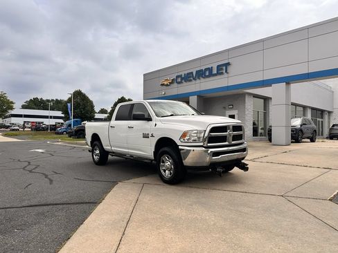 Used 2015 RAM 2500 SLT AWD/4WD image 1