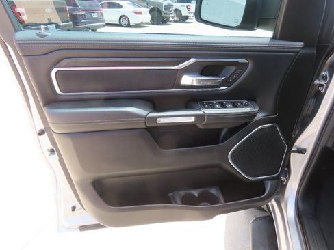 Used 2023 RAM 1500 Laramie AWD/4WD image 24