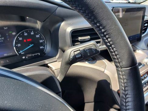 Used 2024 Ford Explorer XLT w/ Equipment Group 202A AWD/4WD image 17